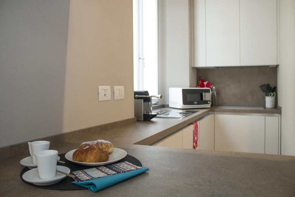Cavour 51 Apartment Леко Екстериор снимка
