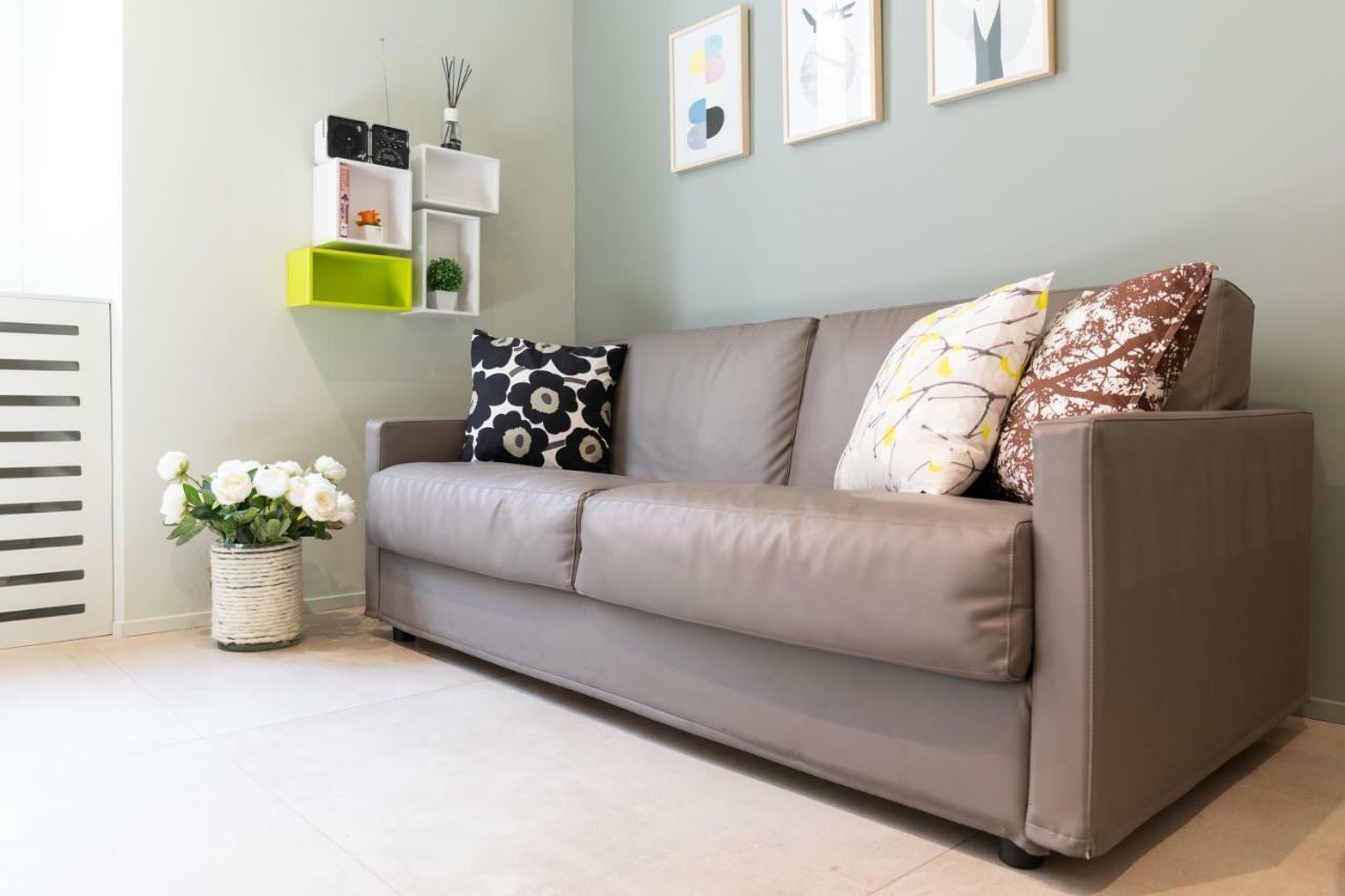 Cavour 51 Apartment Леко Екстериор снимка