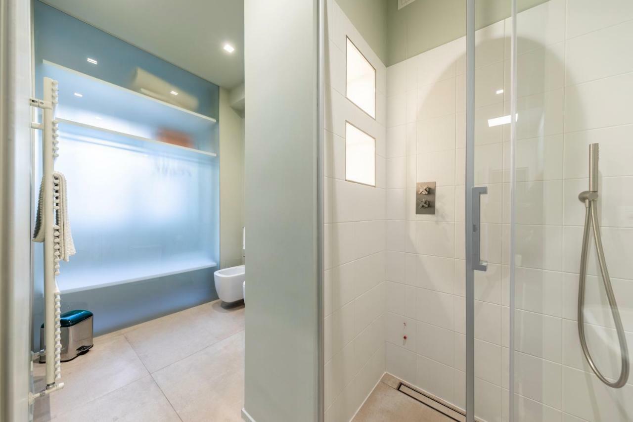 Cavour 51 Apartment Леко Екстериор снимка