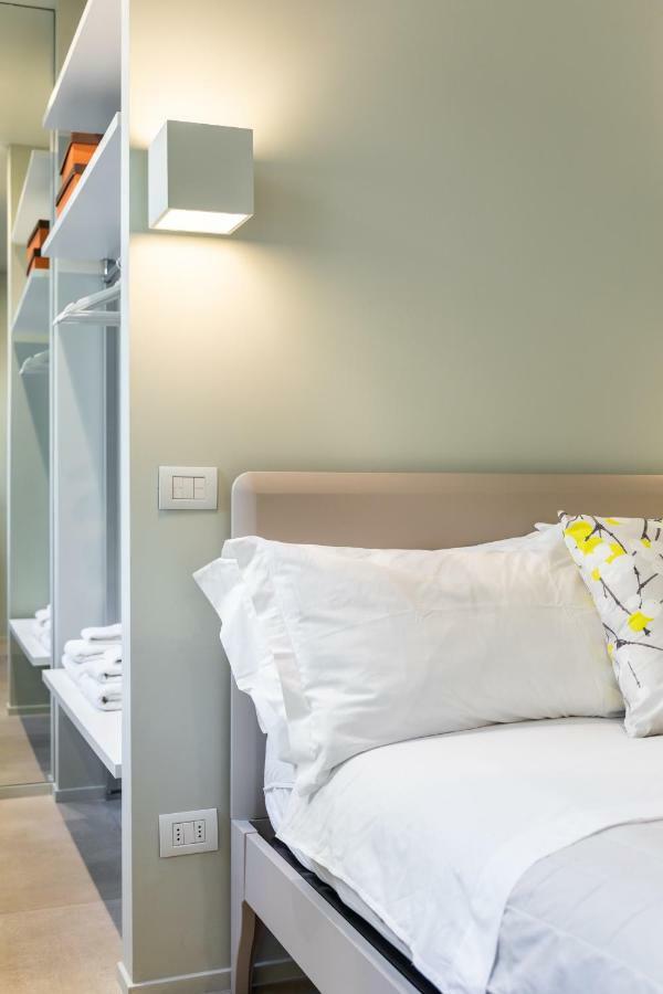 Cavour 51 Apartment Леко Екстериор снимка