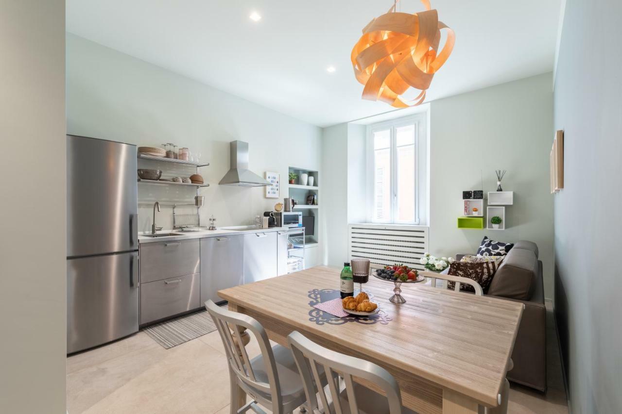 Cavour 51 Apartment Леко Екстериор снимка